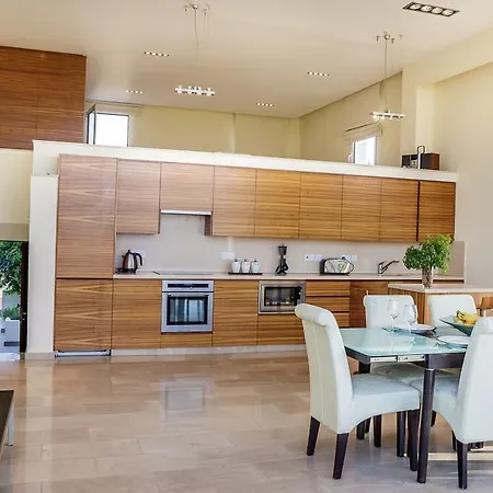 Ferienhaus Luxury Bay View 20 Right On τhe Protaras